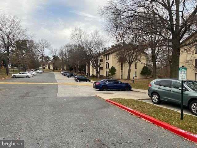 5860 Thunder Hill Rd Apt B2 #B2 - Photo 5 of 35