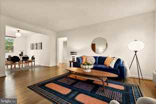 4818 Chevy Chase Dr Apt 303 #303 - Photo 1 of 1