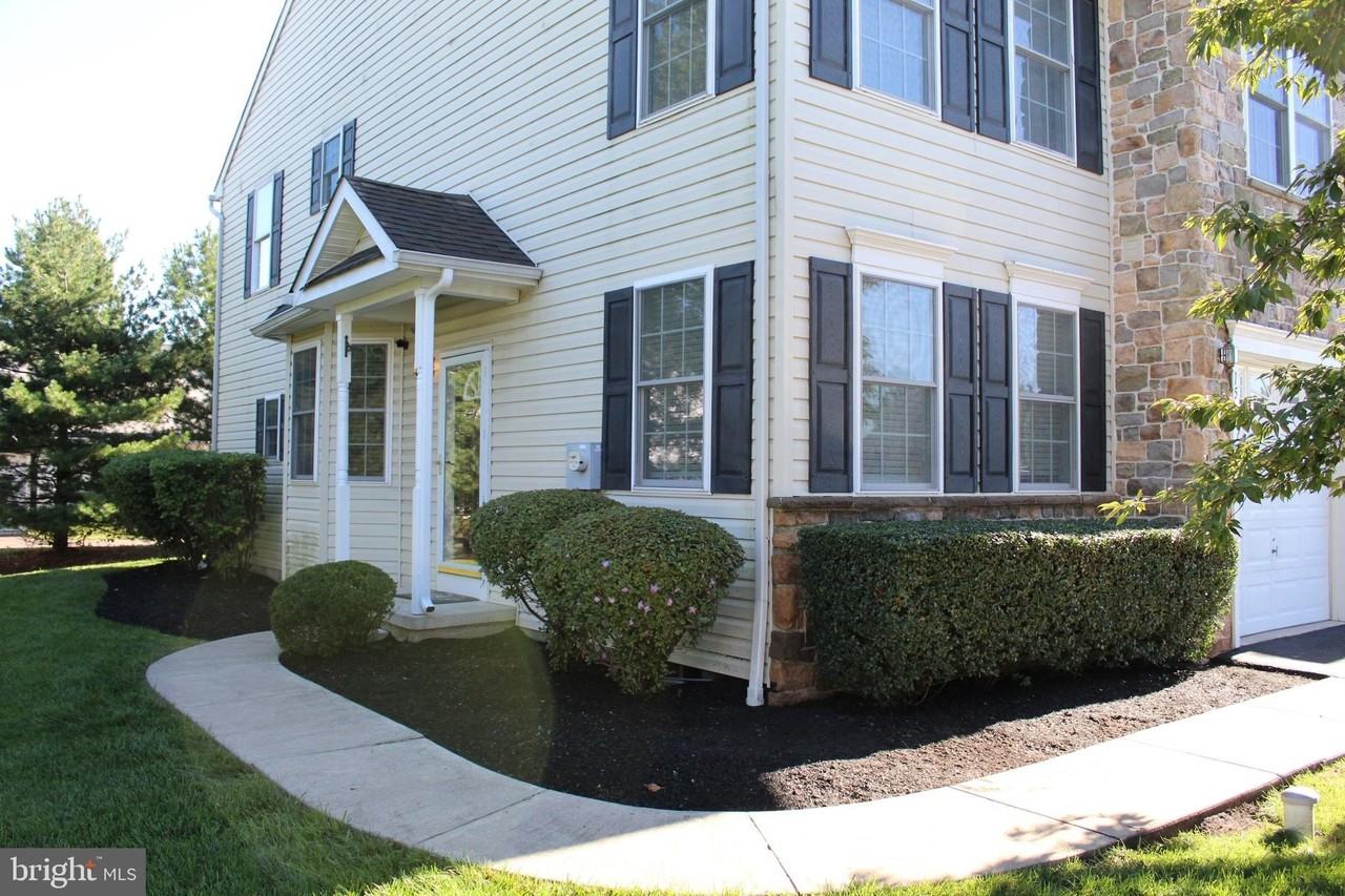 15 Ryan Ct - Photo 3 of 26