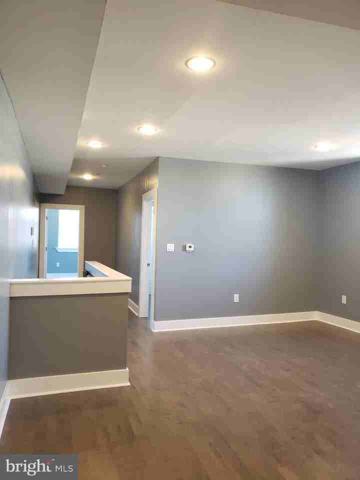 2001 S 17th St Fl 3 #FL3 - Photo 3 of 13