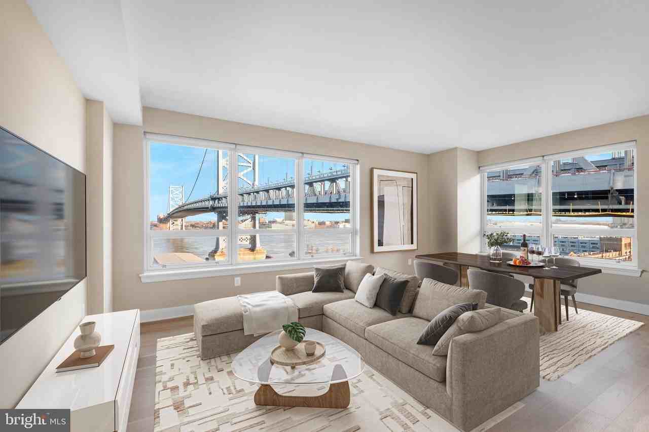 235 North Christopher Columbus Boulevard #816