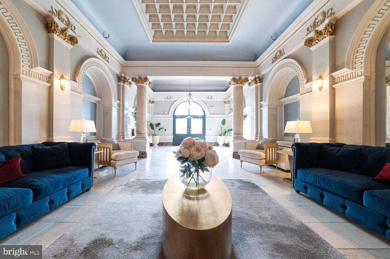 699 N Broad St Apt 901 #901 - Photo 5 of 14