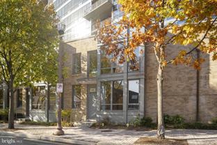 1536 N Scott St Unit Th-10 #TH10 - Photo 1 of 1