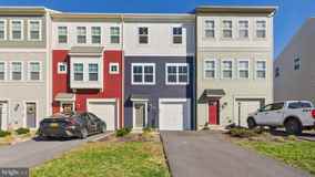 137 Jewel Box Dr - Photo 1 of 1