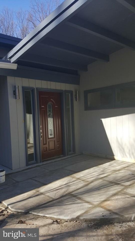 7425 Dulany Drive - Photo 4 of 34