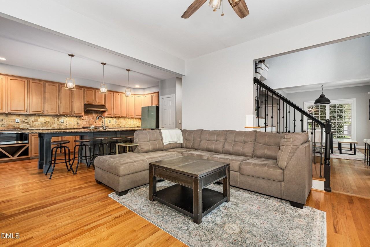 155 Grande Dr - Photo 5 of 21