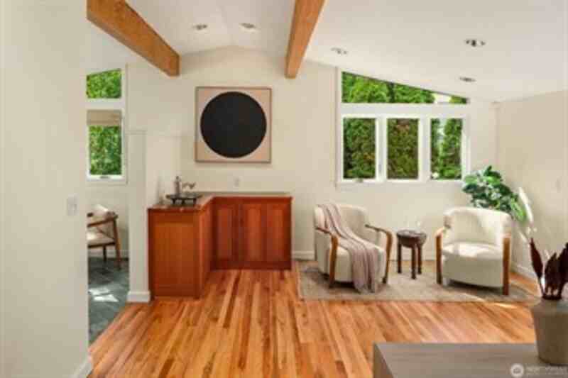 4510 48th Ave Ne - Photo 3 of 34