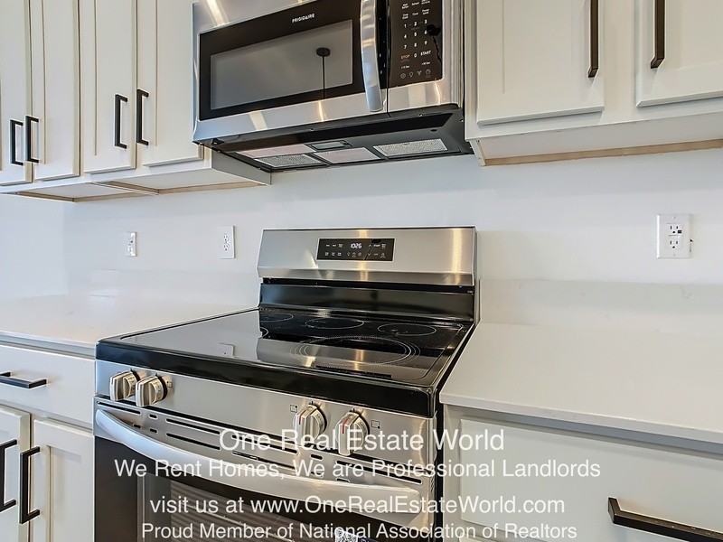 2971 Maloof Drive - Photo 6 of 39