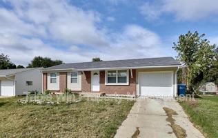 featured image of 2325 Golfway Dr