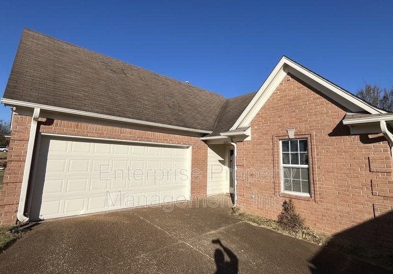 1330 Siskin Dr - Photo 2 of 18