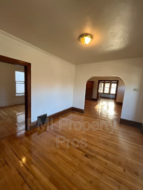 4572 Lower W Fond Du Lac Ave - Photo 3 of 8