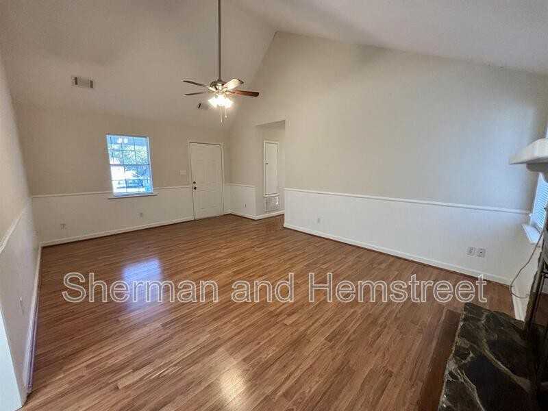 4391 Ridge Valley Dr - Photo 4 of 13