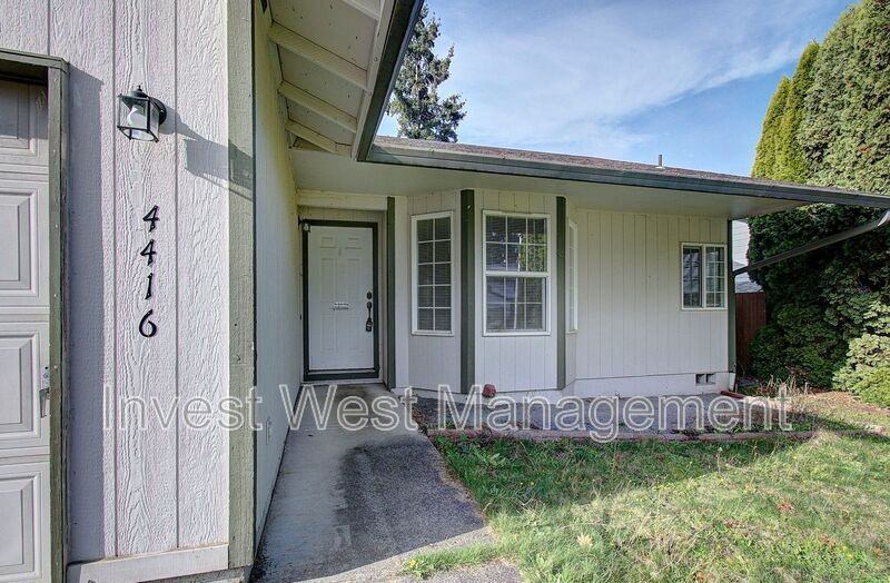 4416 Vancouver Avenue - Photo 4 of 39