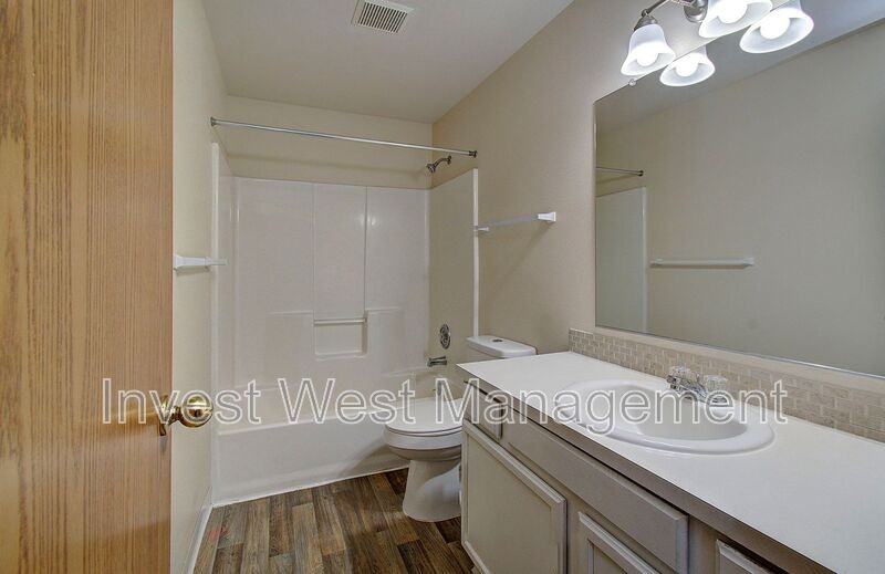 4416 Vancouver Avenue - Photo 6 of 39