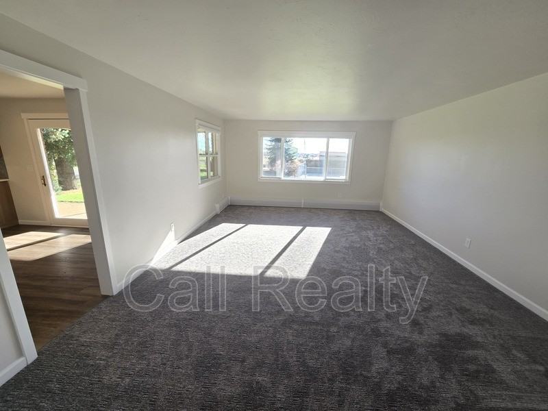 2621 W Johannsen Rd - Photo 6 of 18