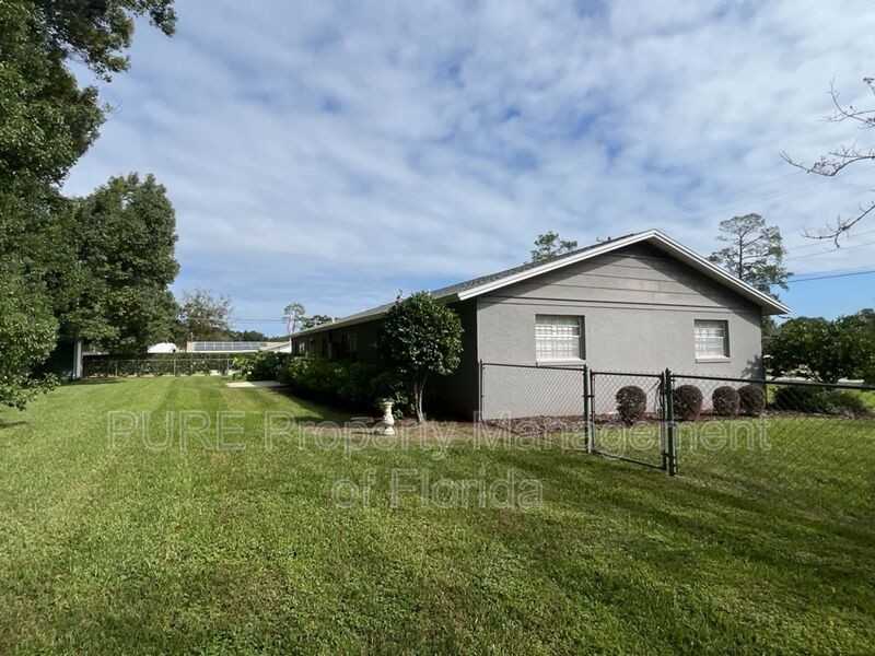 710 Ne 48th Avenue Rd - Photo 7 of 50