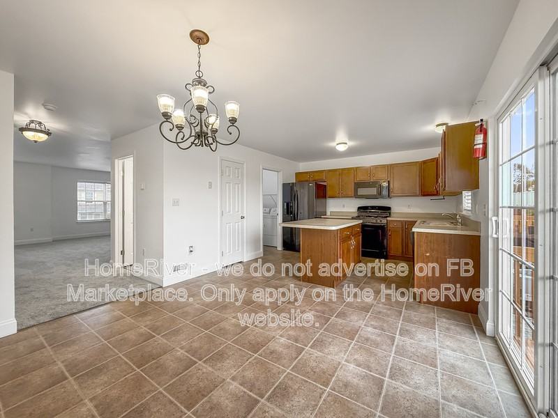 2513 Oakwood Lane - Photo 4 of 20