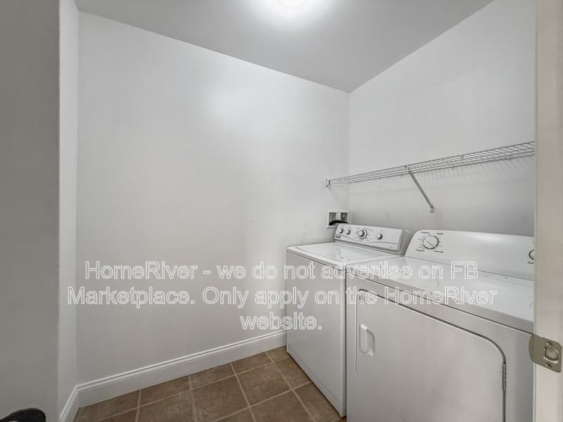 2513 Oakwood Lane - Photo 7 of 20