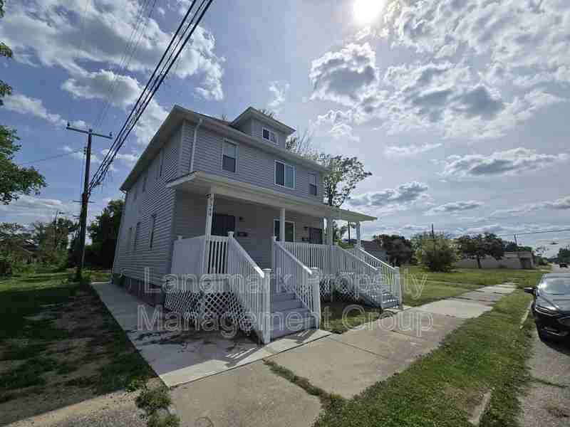 9340 Moffat Street - Photo 2 of 16