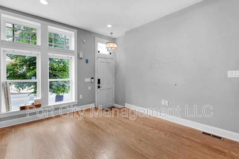 1433 E Federal St - Photo 5 of 27