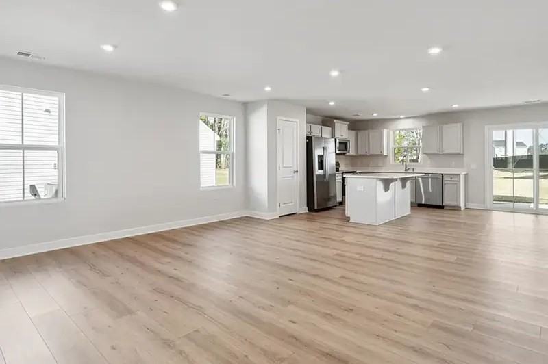 700 Sinker Ln - Photo 4 of 24