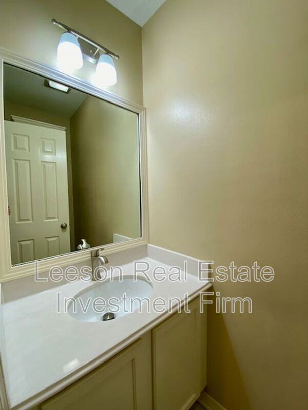 9221 Ellerbe Rd #1 - Photo 7 of 12