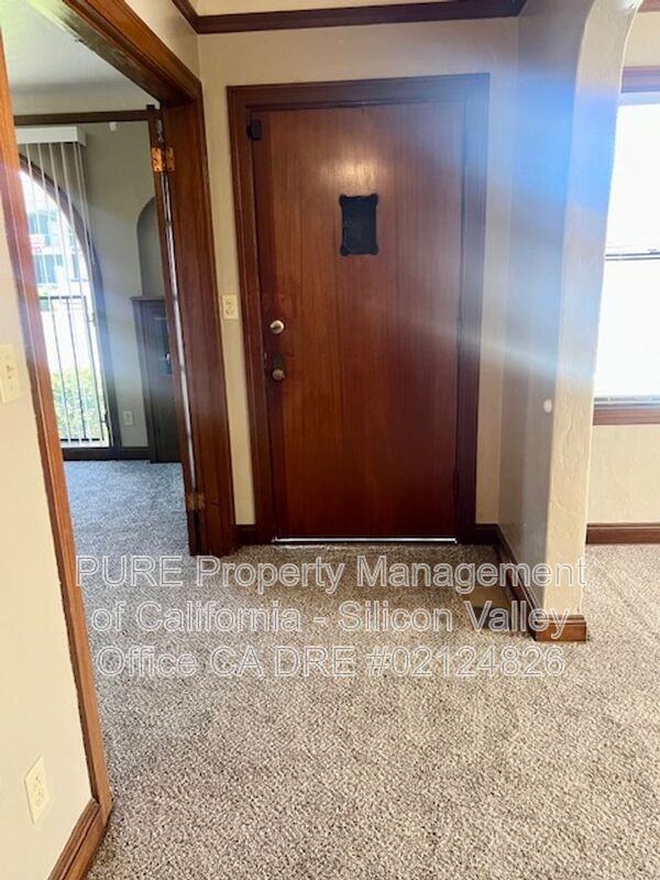 717 East Lake Avenue - Photo 2 of 22