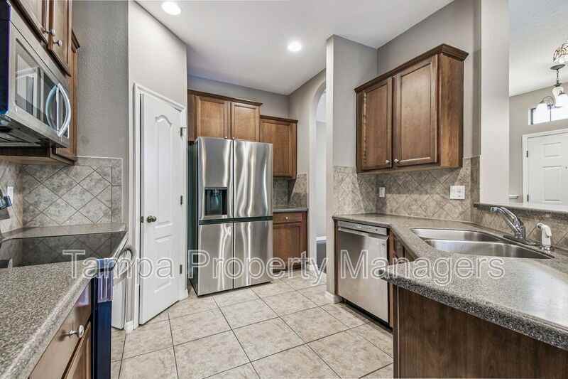 5704 Kingletsound Pl - Photo 2 of 50