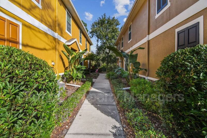 5704 Kingletsound Pl - Photo 3 of 50