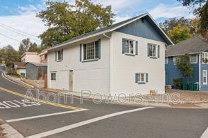 featured image of 1031 Spring St