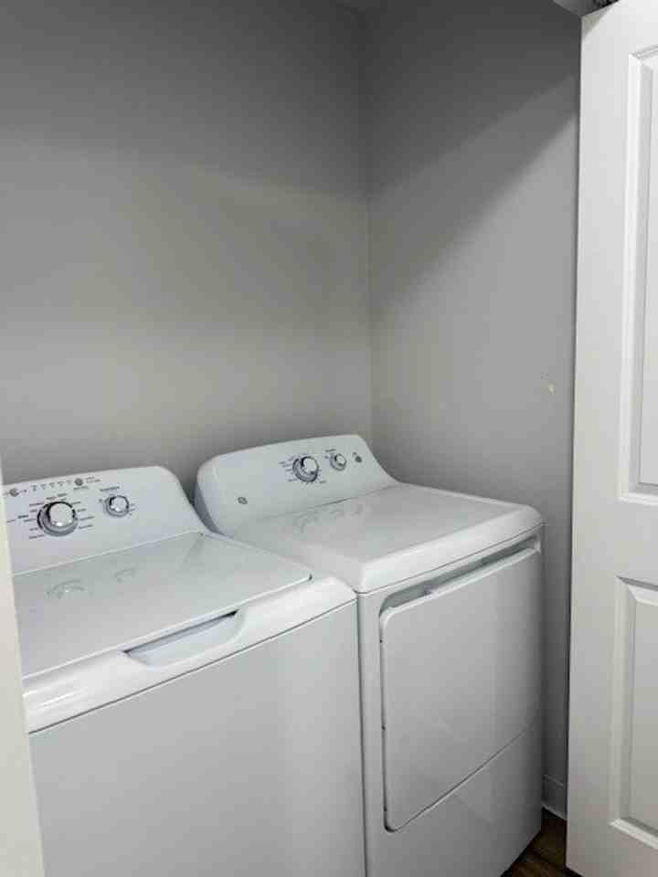 4209 Straw Drive North - Photo 3 of 23