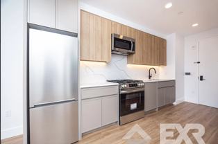 466 Monmouth St - Photo 1 of 1