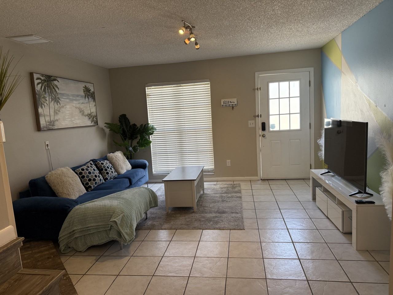 11316 Grandville Dr - Photo 4 of 18