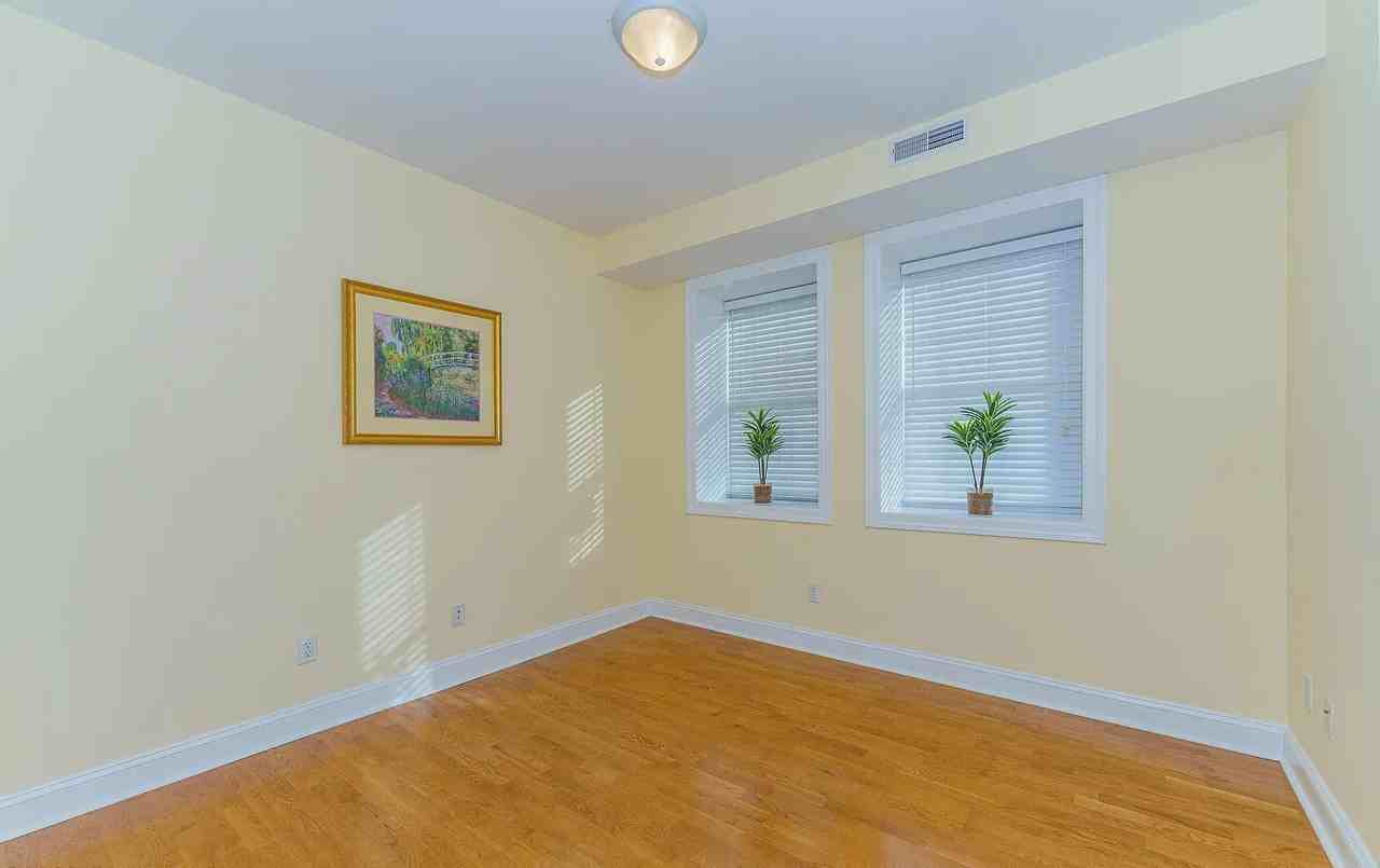 1110 Western Ave - Photo 2 of 6