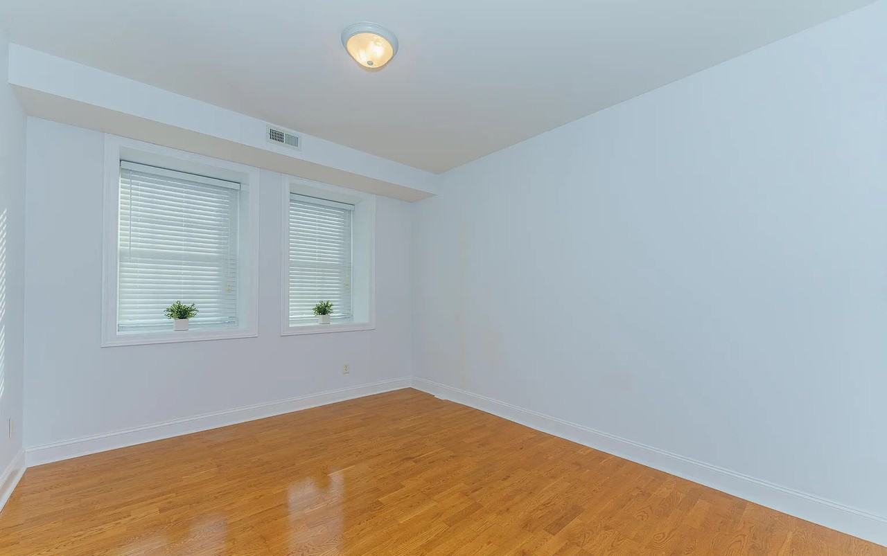 1110 Western Ave - Photo 6 of 6