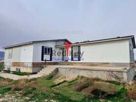 featured image of 877 E Main St