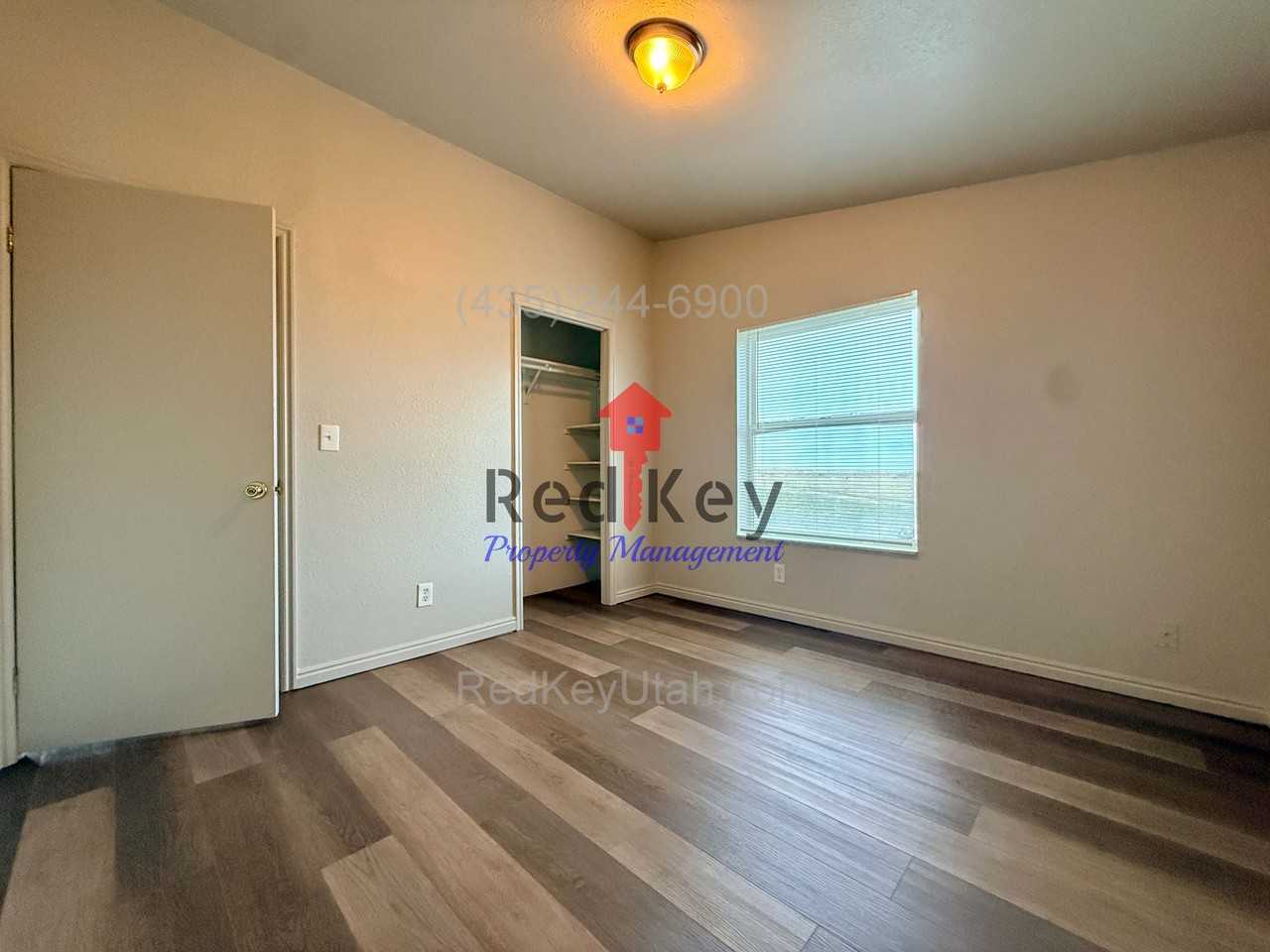 877 E Main St - Photo 2 of 21