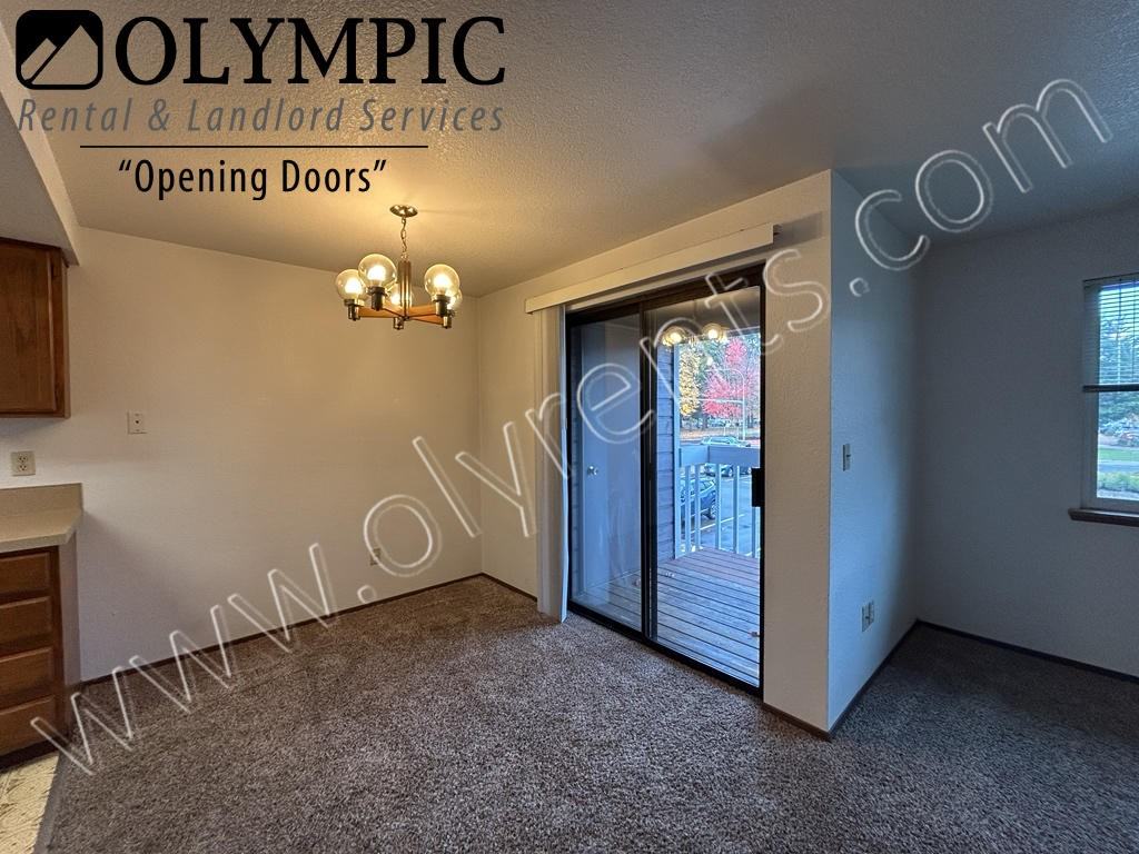 829 Israel Rd Sw - Photo 4 of 17