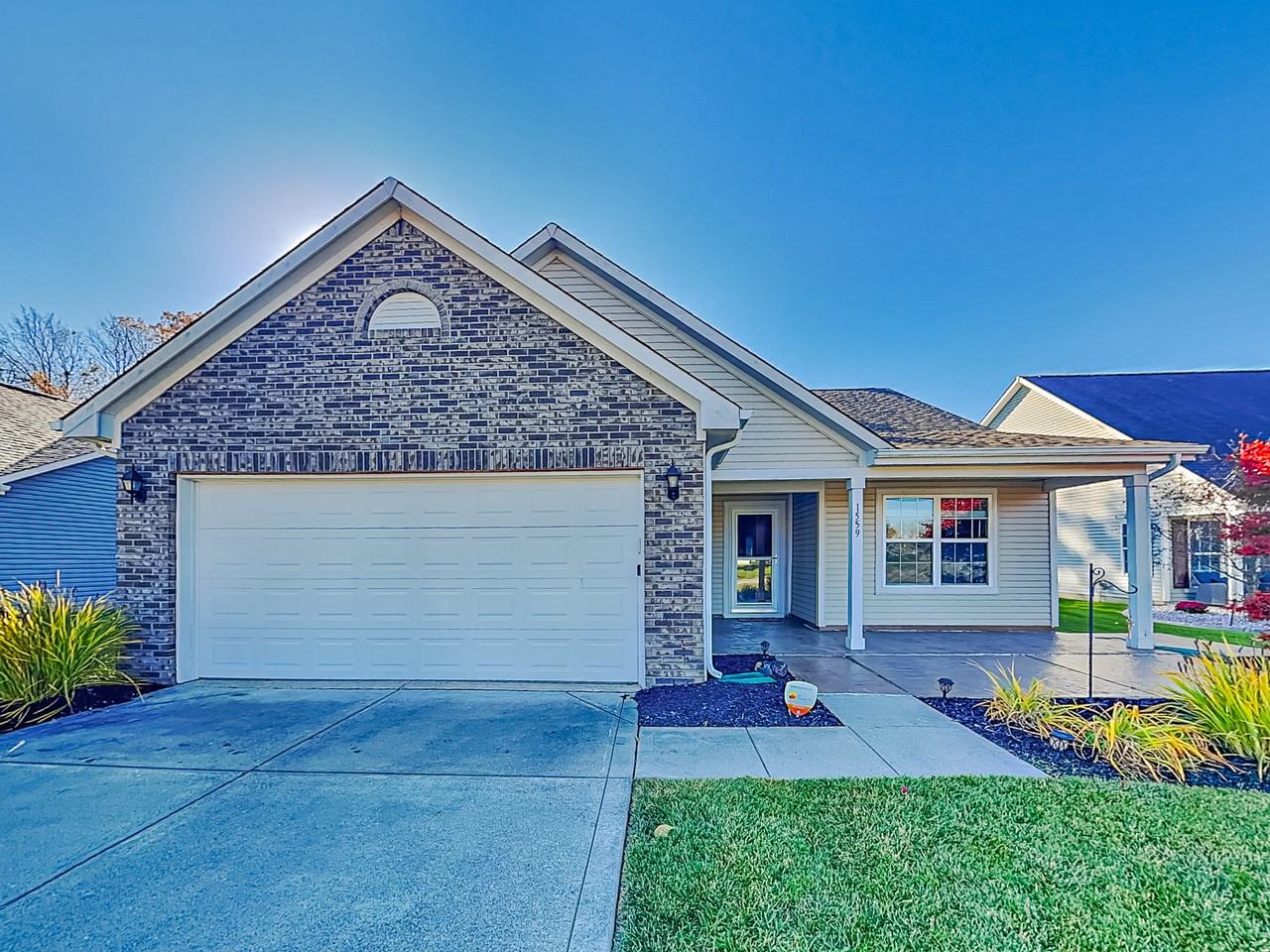 1559 Whisler Dr - Photo 2 of 22