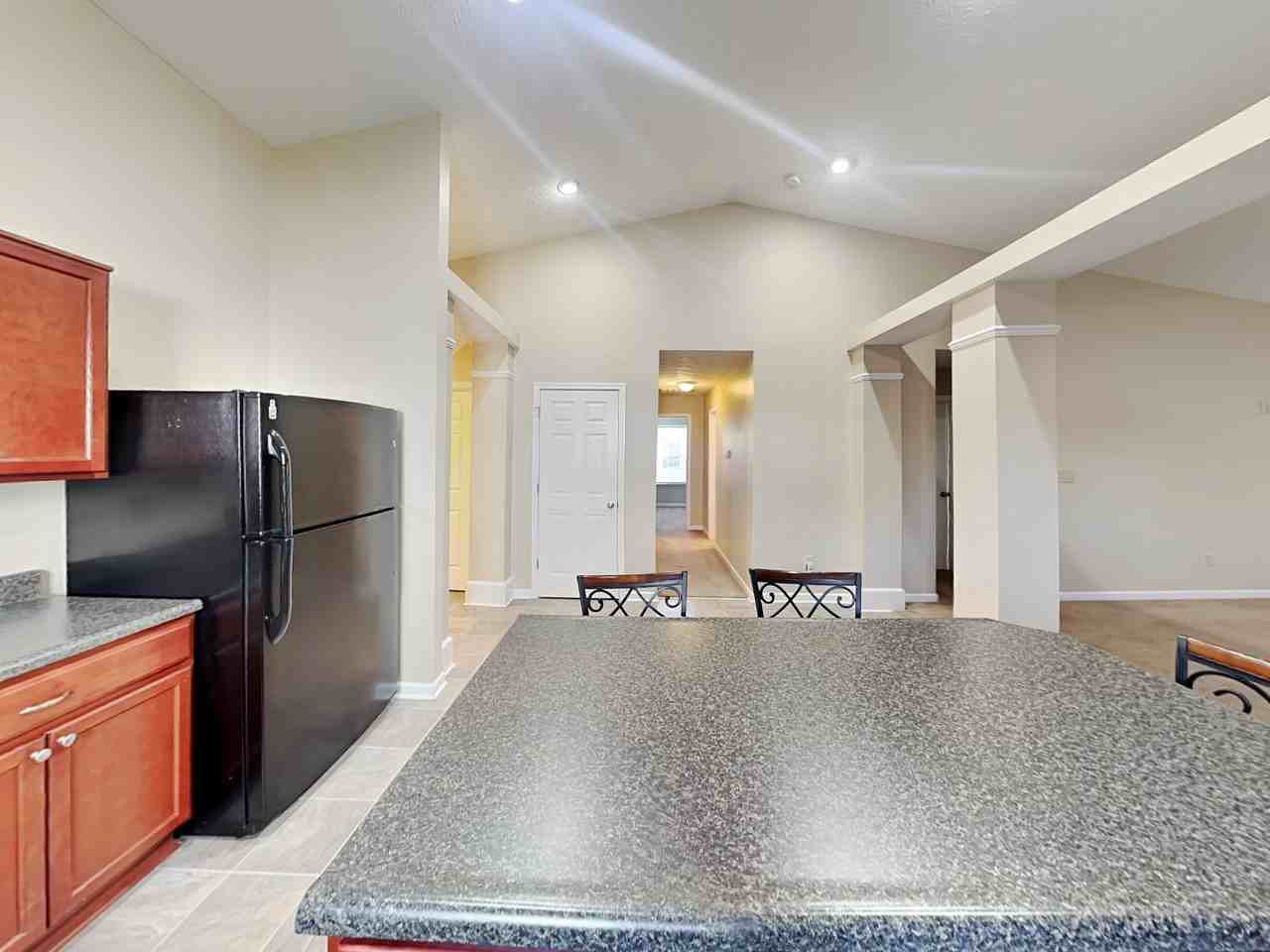 1559 Whisler Dr - Photo 7 of 22