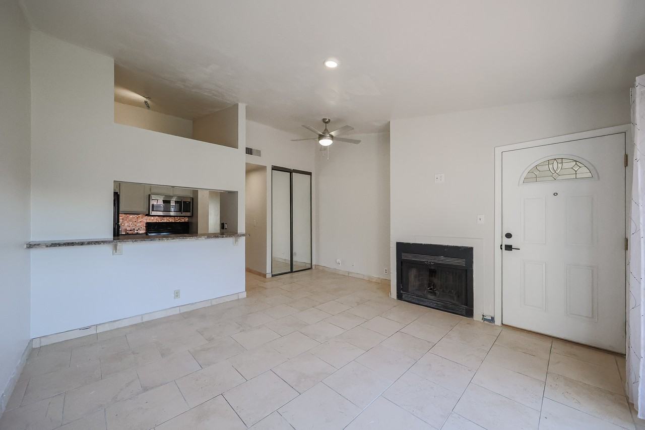 14203 N 19th Ave #2007 - Photo 5 of 18