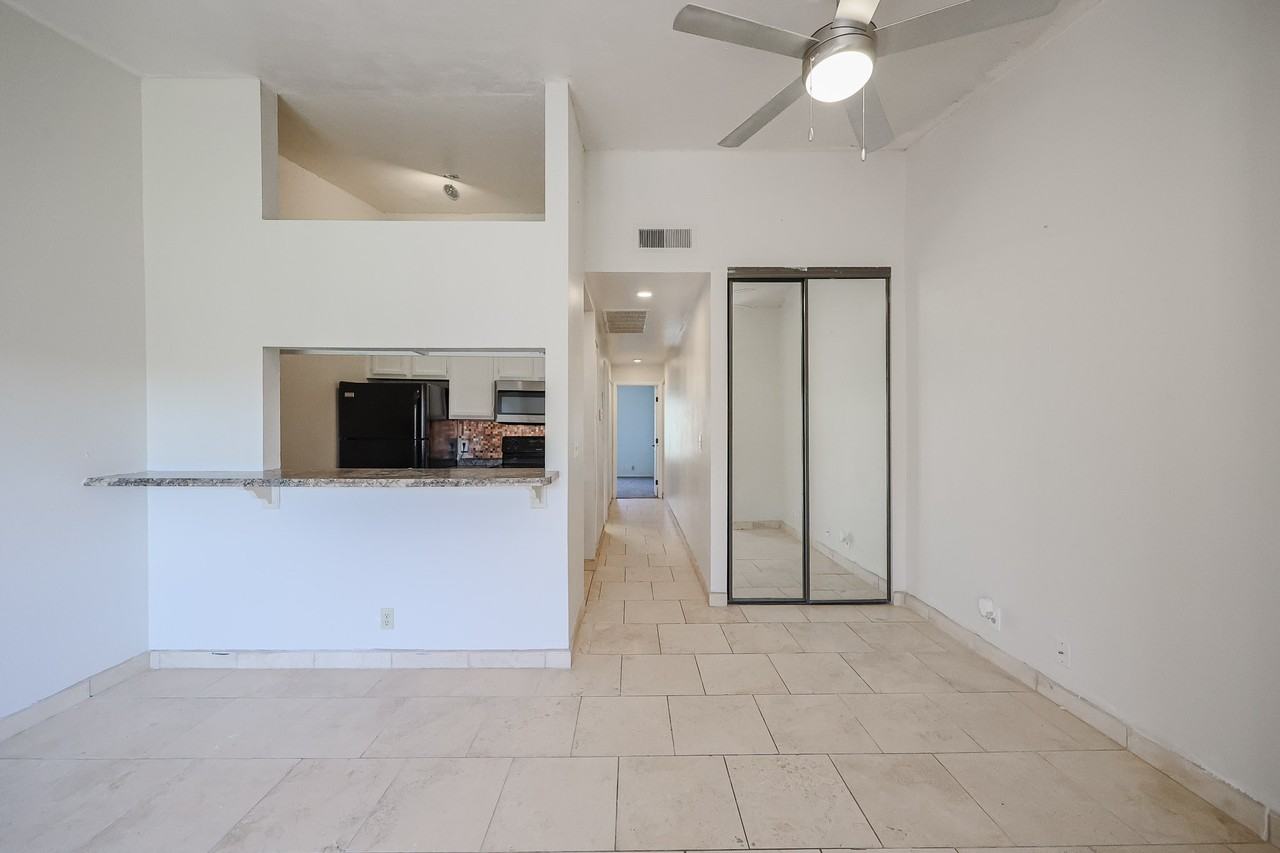 14203 N 19th Ave #2007 - Photo 7 of 18