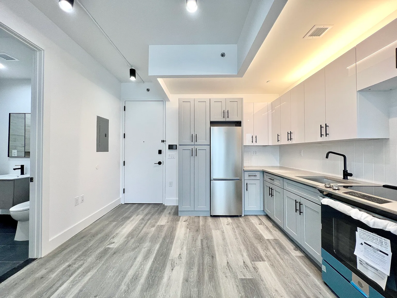 3321 Glenwood Rd - Photo 2 of 5