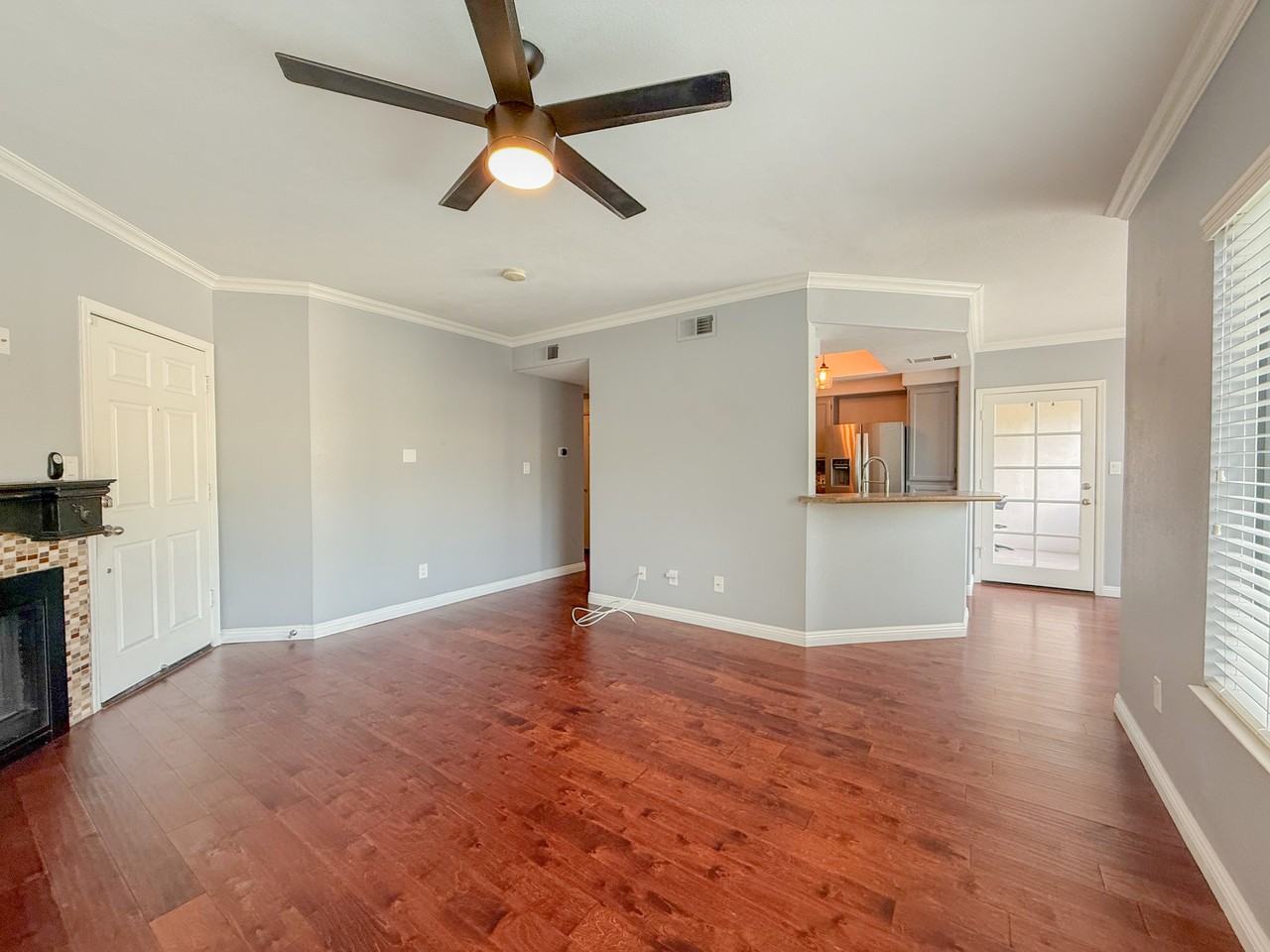 750 E Northern Ave #2030 - Photo 3 of 28