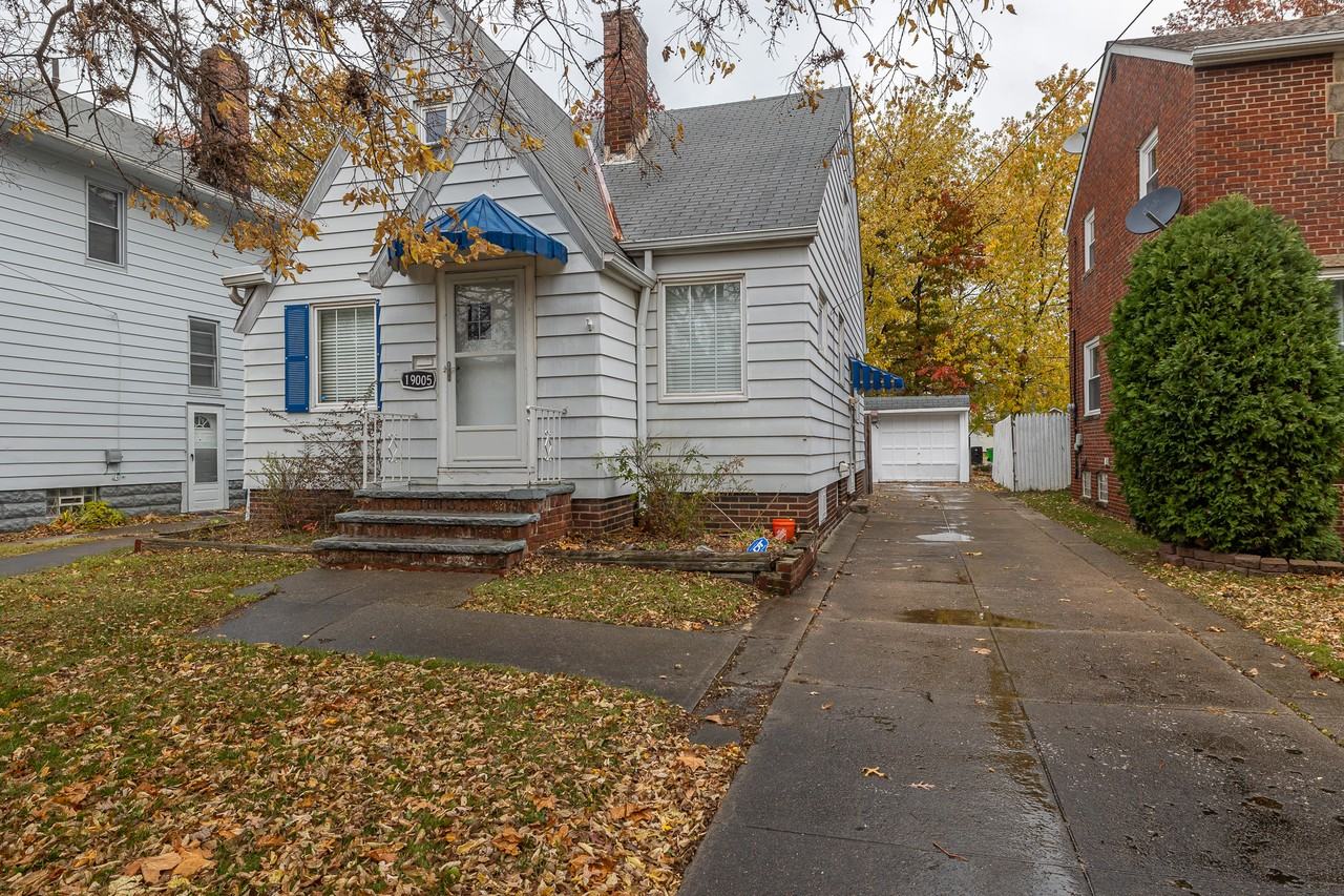 19005 Pawnee Ave - Photo 3 of 27