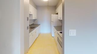 49 Marion St #8A - Photo 1 of 1