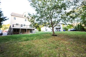 featured image of 370 Franklin St