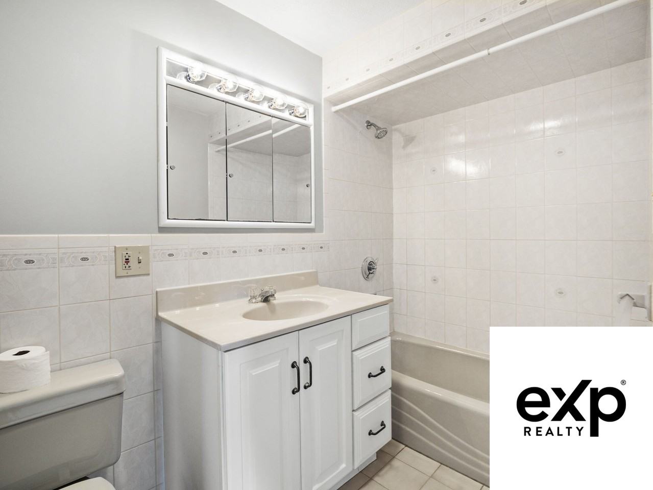 69 Stowers St #2 - Photo 6 of 17