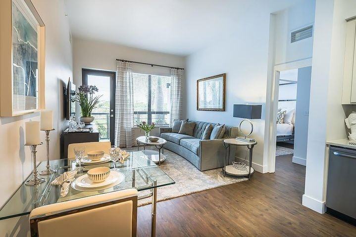 312 23rd Street - Photo 4 of 5