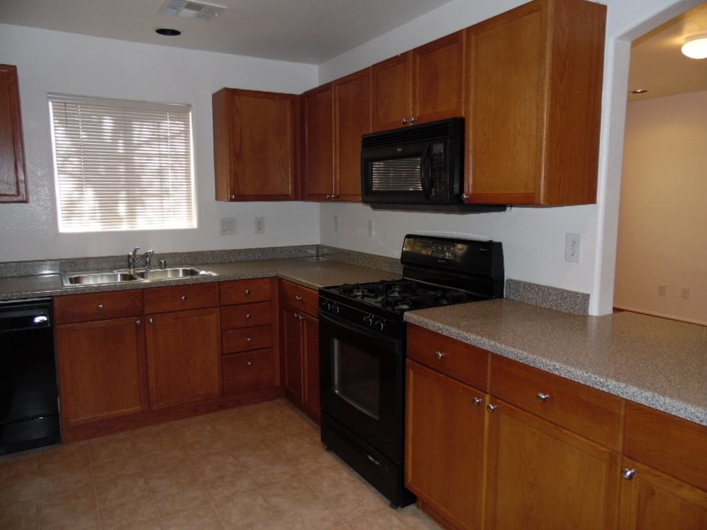 7405 Delicious Ct - Photo 3 of 20